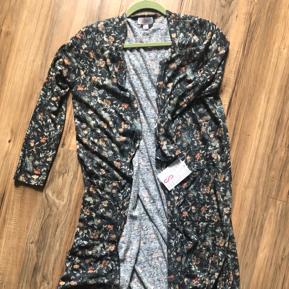 NWT LuLaRoe Sarah Small Dark Gray w/ Flowers